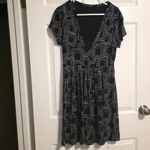 Elegant Geometric Black and White Midi Dress